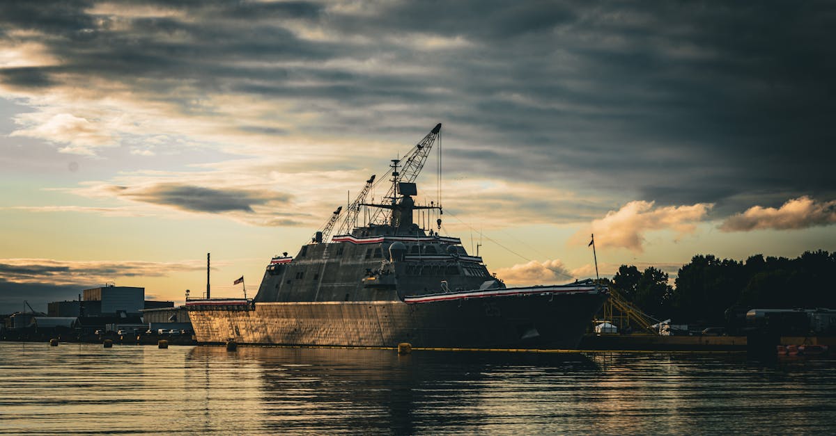 Hormuz Blockade Bites, EU Seeks Defense Pact, Spyware Tactics Evolve