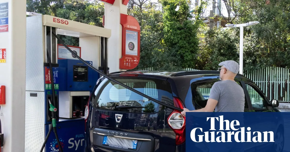 Eurozone Inflation Hits 3% as Iran War Fuel Costs Soar; Brent Crude Peaks at $126 on Blockade Fears