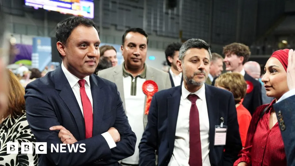 Labour Leadership Defiance and the S&P 500 Tightrope: A Global Market Crossroads