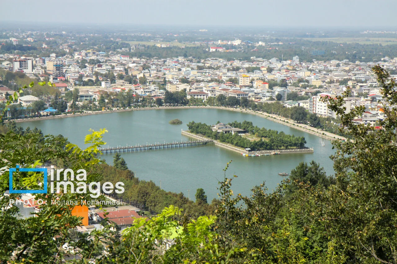 Lahijan Shines as Gilan’s 'Bride' While IRGC Signals High Alert Over Strait of Hormuz Blockade