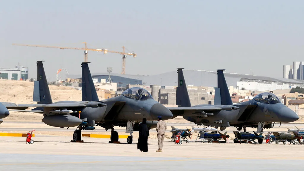 Secret Gulf Air Strikes on Iran Exposed as USD Hits 180,900 Toman Amid Global Oil Supply Shock