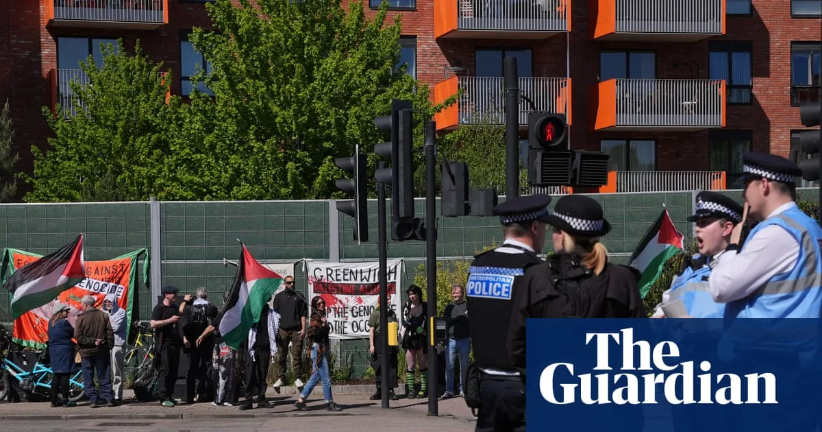 Tehran’s Hormuz Toll Plan Meets Trump’s Ultimatum as UK Legal Scandal Erupts