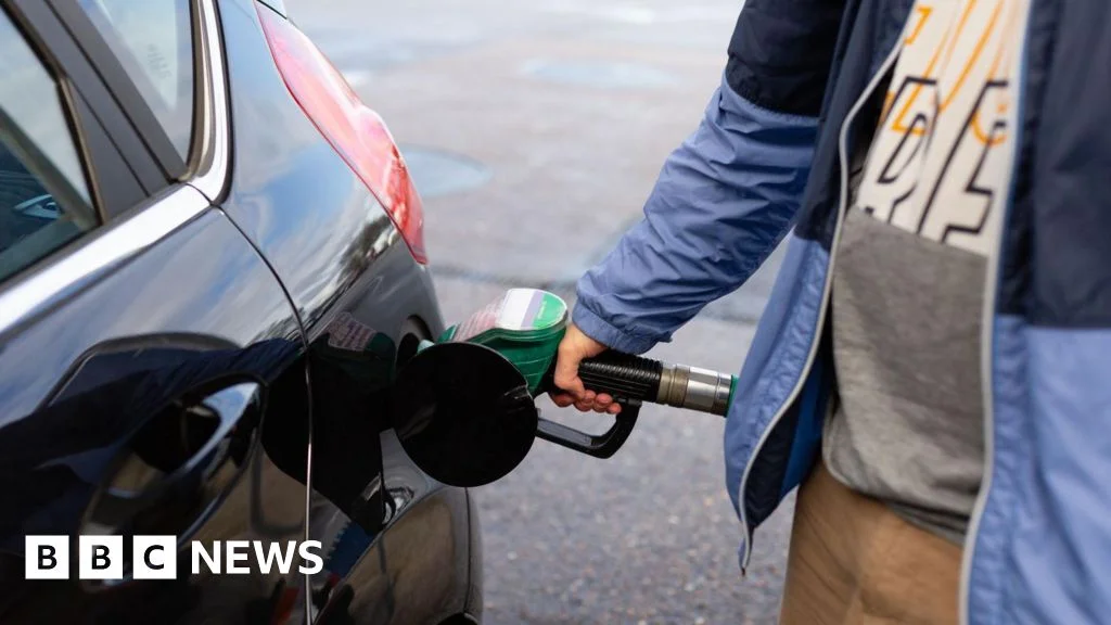 Oil Price Surge: Iran Blockade Raises Global Economic Alarm