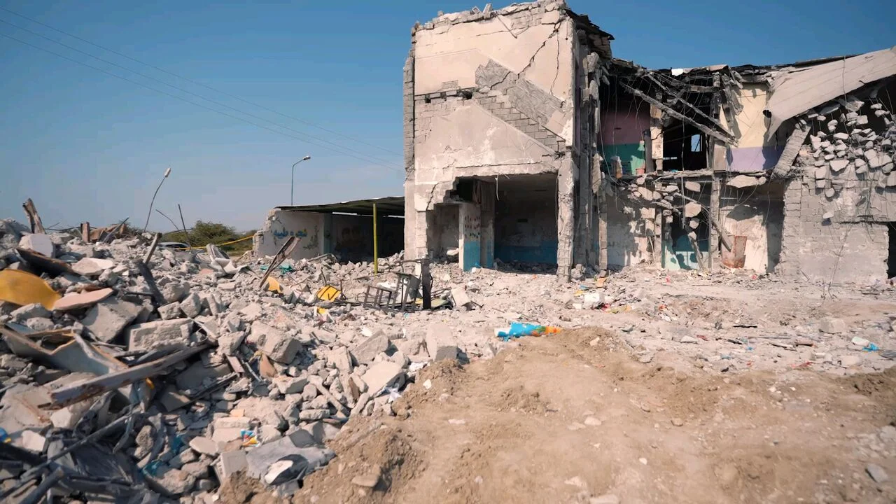 Iran Launches War Crimes Probe Into School Attacks as US Warns of Energy Market Intervention