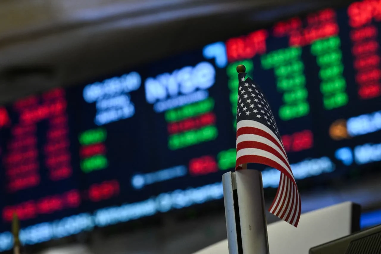 Memorial Day Market Lull Meets Tehran’s Currency Surge: The Peace Deal Paradox Deepens
