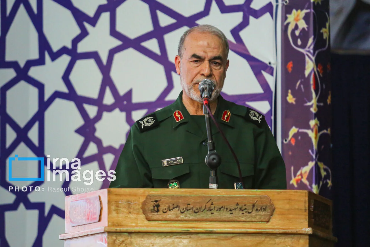 Iran's Defiant Stance; Israel Deepens Lebanon Incursion; Paris Clashes After PSG Win
