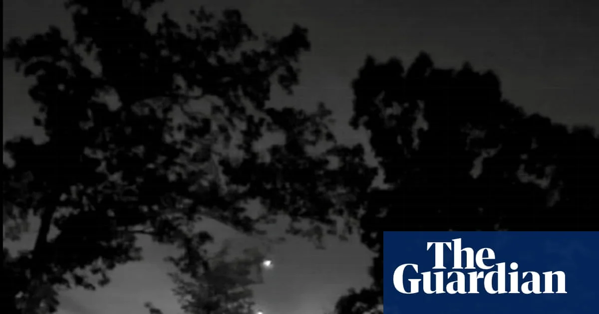 UFO Disclosure, White House Cage Fights, and the Fragile US-Iran Peace Dance