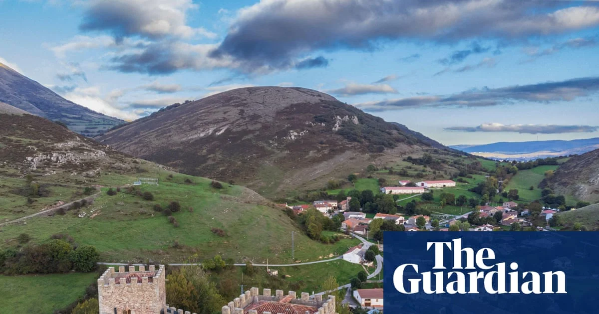 Beyond the Beach: Why Geopolitical 'Saturation' and a Fragile Lebanon Deal Pushed the Toman to 161,000