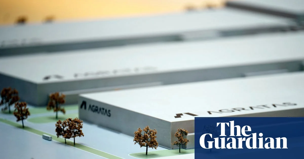 JLR Battery Crisis & Israeli Backlash: Toman Jumps 1.4% Amid Peace Deal Turmoil