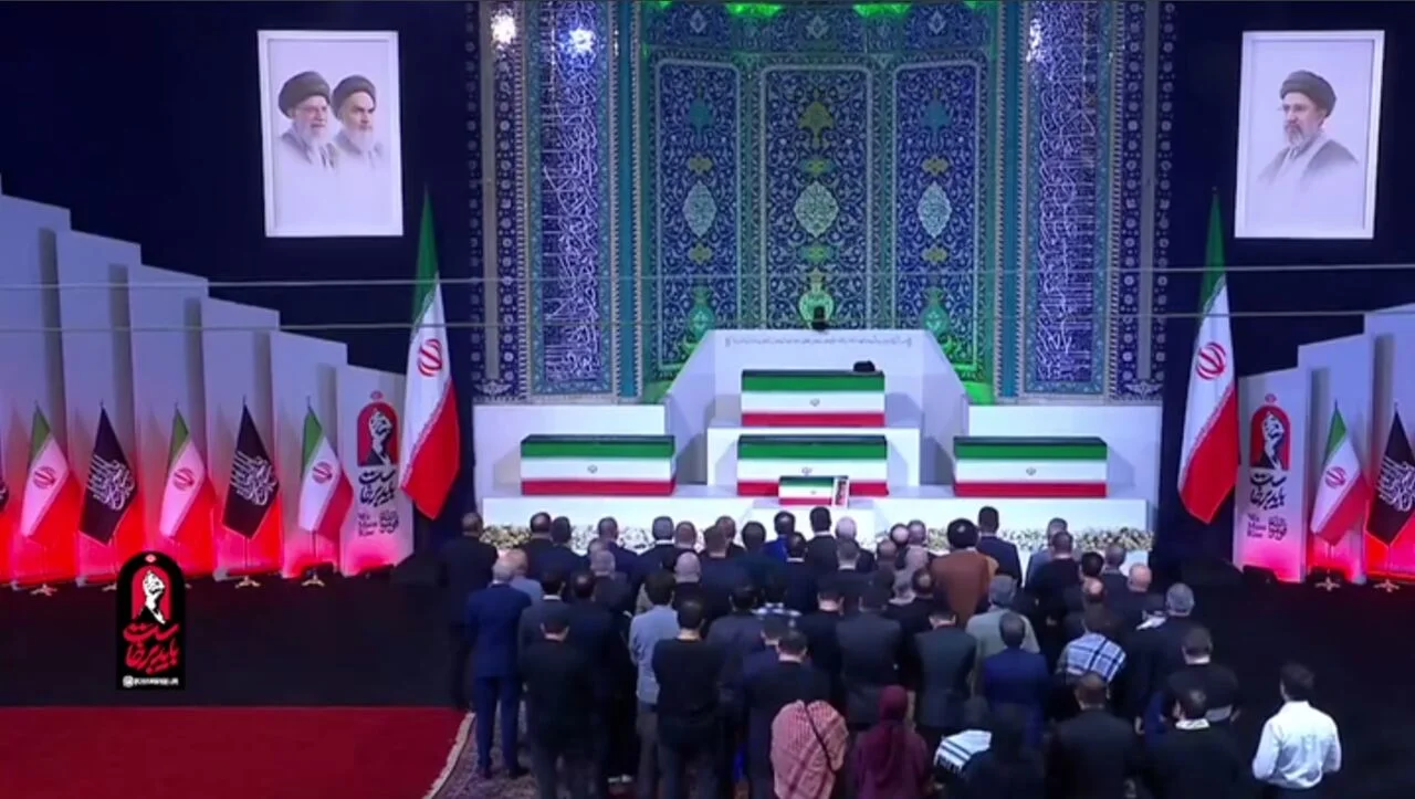 Global Tributes in Tehran and Oil Slump: Hormuz Reopening Cools Energy Markets