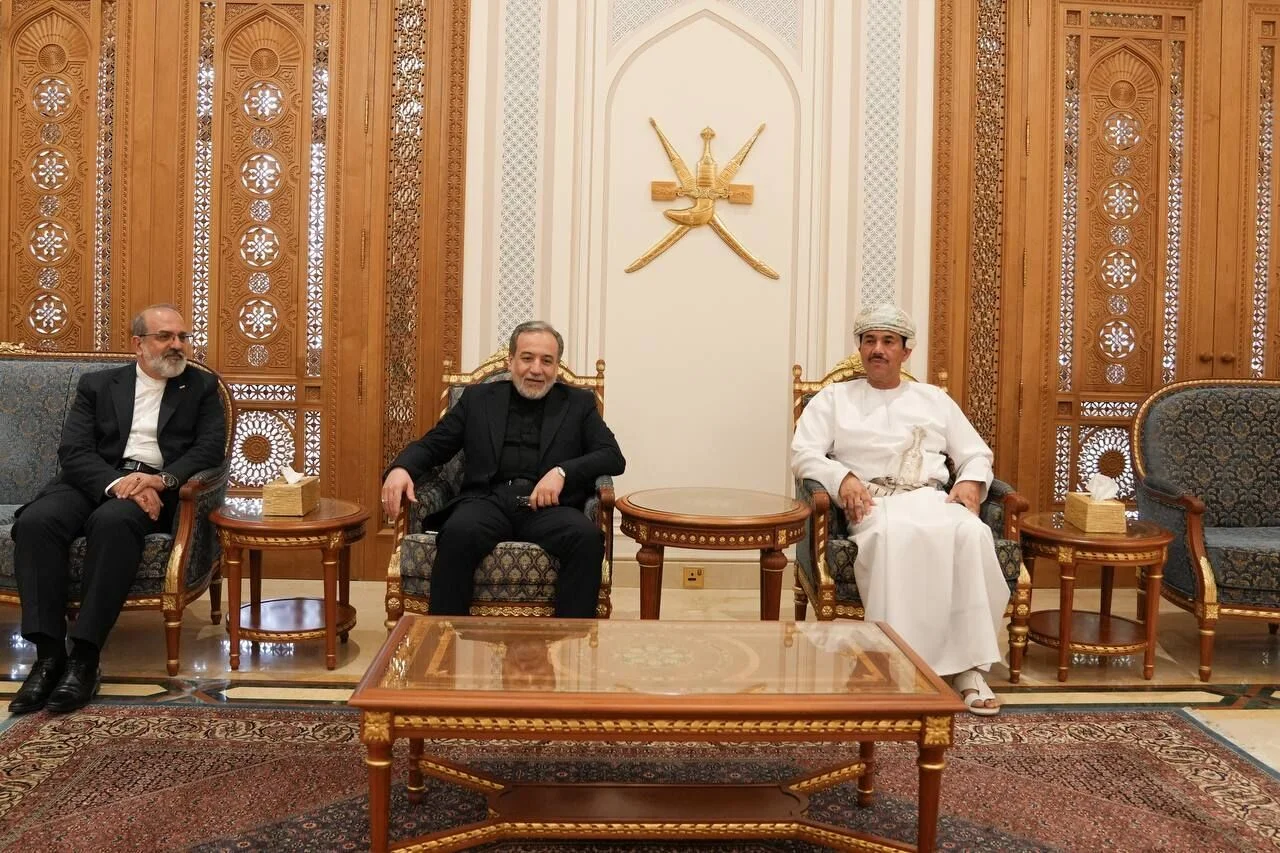 Araghchi in Muscat for 'Hormuz Toll' Crisis Talks; Markets Cool as Tehran Signals Compliance
