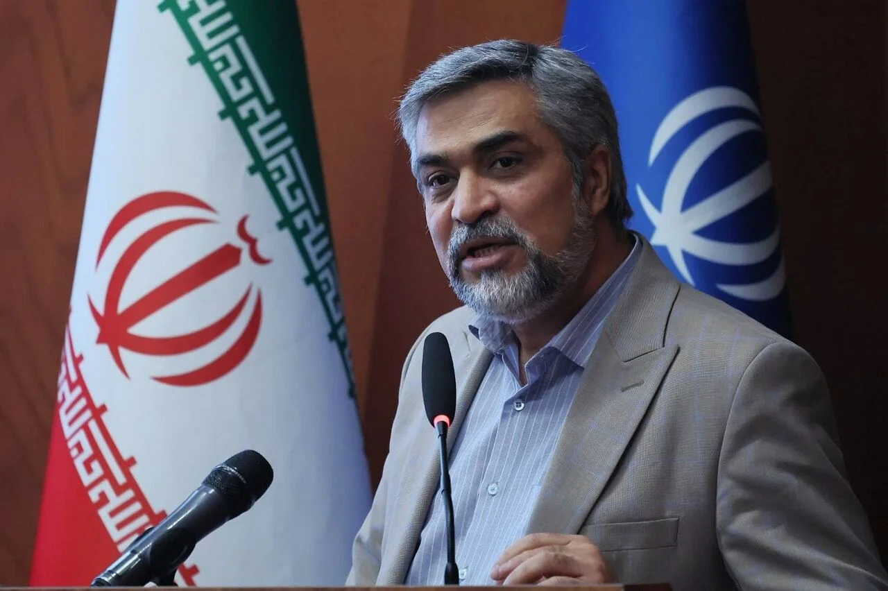 War Premium Ignites: Toman Pierces 190,000 as US-Iran Escalation Redraws Market Boundaries
