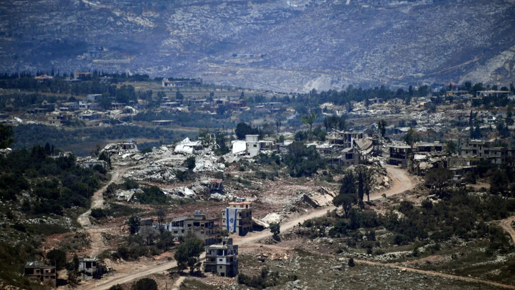 Trump’s Middle East Pivot: Lebanon Disarmament Talks and Red Sea Blockades Drive Toman to 190,000