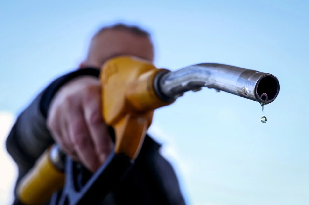 The Energy Trap: Why Falling Oil Won't Lower Gas Prices as Musk's Boring Co. Hits $20B Valuation