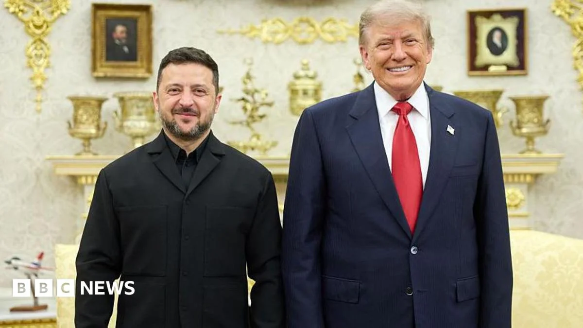 Trump Diplomacy Reshapes War Outlook as UK Eyes Hormuz Coalition; Gold Surges 2.5% in Tehran