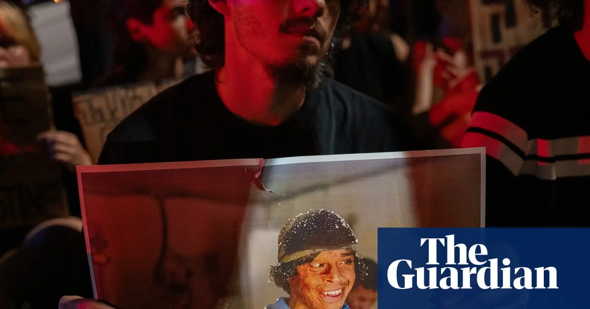 Israel Charges Settler in Activist's Death; SpaceX Shares Unlock; Bird Flu Hits Australia