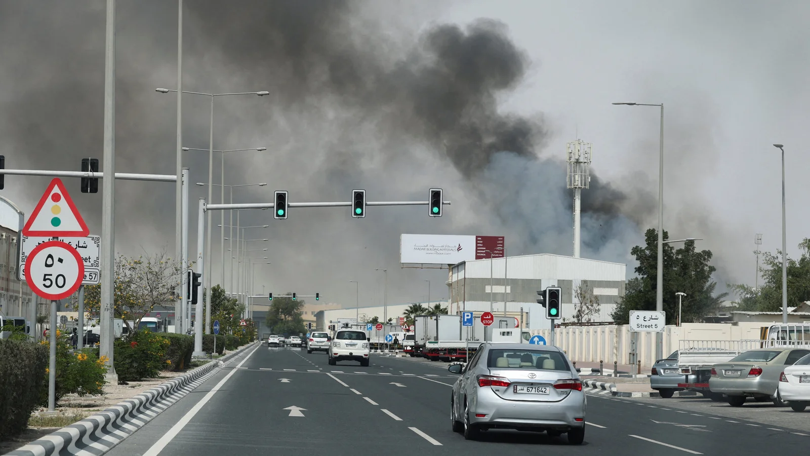 Qatar Detains Iranian Pilots Amid Regional Tensions as Toman Edges Toward 187,000