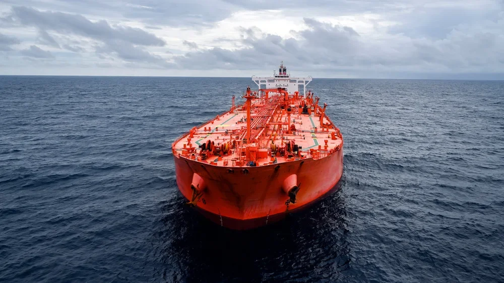 Iran’s Hormuz Leverage Weakens as Oil Bypasses Chokepoints; Toman Slides to 268k Amid 5% Coin Surge