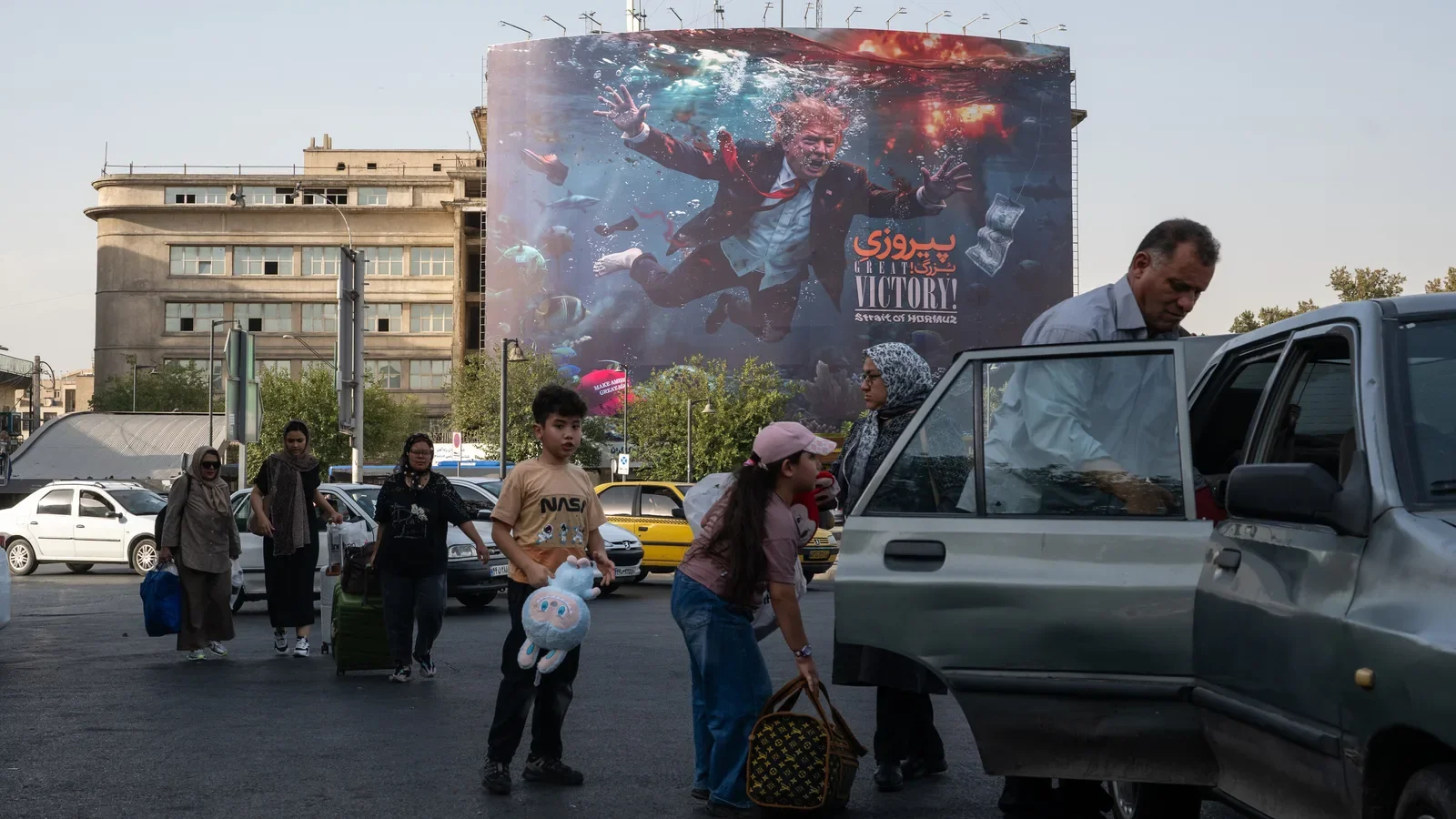 Brinkmanship at $100: US-Iran Naval Escalation as Apple Unveils $2,000 Foldable