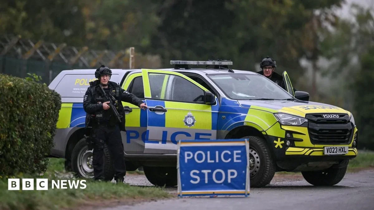 UK-Iranian National Bailed in RAF Probe as Toman Hits 270k Amid Security Jitters