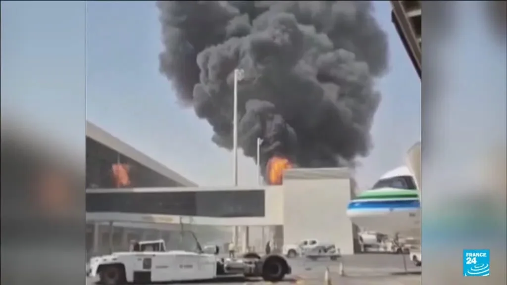 Riyadh Airport Strike Heightens Regional Risk as Trump Signals Pre-Election Pause on Iran War
