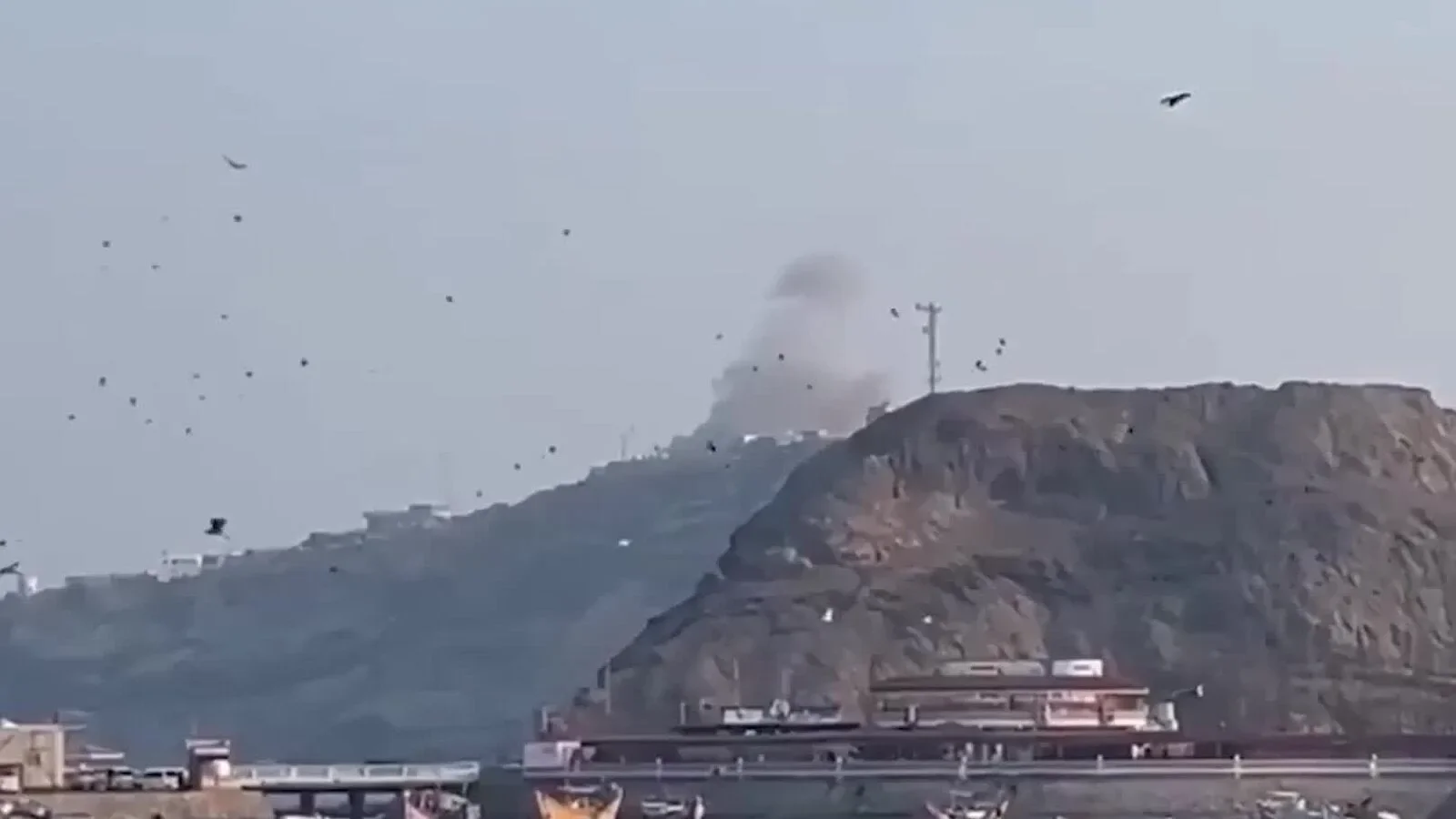 Houthi Strike on Yemen’s Presidential Palace Jolts Markets as Toman Hits 266,700