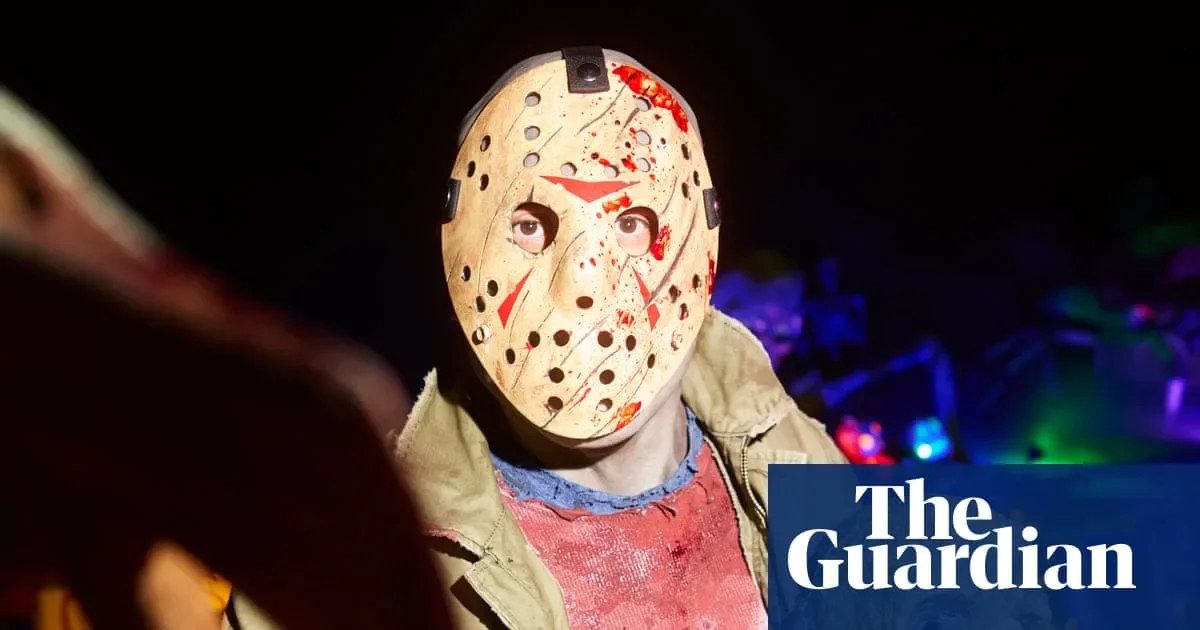 Burbank’s Halloween Boom Meets a 'Strange' US Economy as Intel Faces a $140B Wipeout and Hormuz Tensions Rise