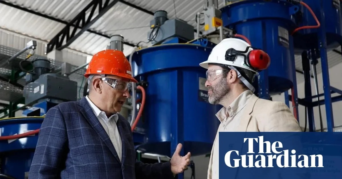 Rare Earth Rivalry Intensifies as Tehran Warns Trump Over 'Foolish' War Costs and Market Volatility