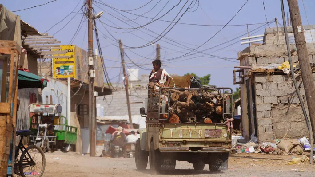 Houthi Missile Strike Hits Aden Airport While Trump Waives Russia Sanctions Amid Regional Diplomatic Surge