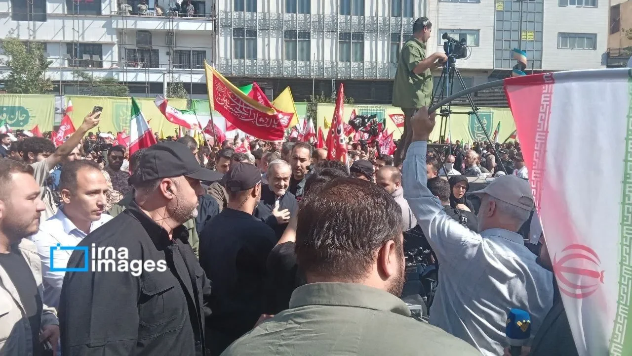 Pezeshkian Hails 'Jan-Fada' Solidarity as Tehran Pivots Toward a Multipolar Economic Order
