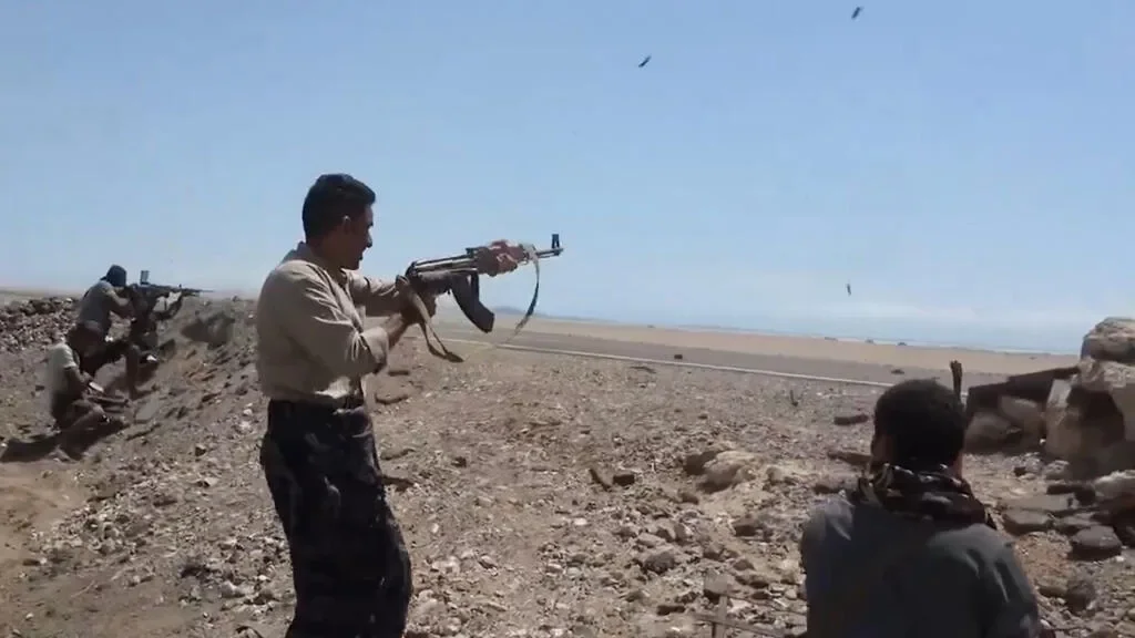 Battle for Bab al-Mandab Intensifies as Toman Edges Higher; Araghchi Slams Netanyahu's 'Gamble'