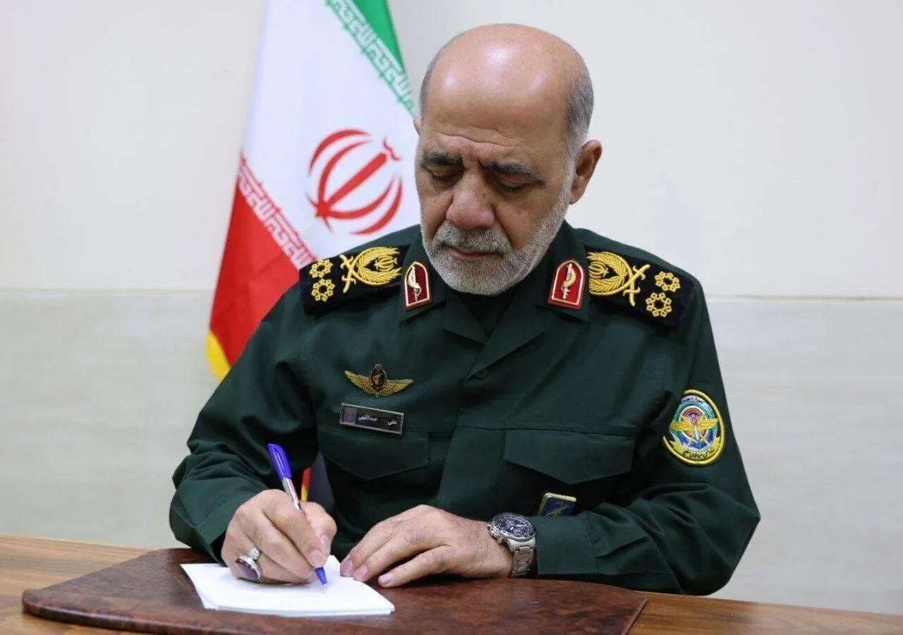 Iran Commander Warns of Swift Retaliation; US-Iran Dialogue Offers Fleeting Hope; Tech Deals Surface