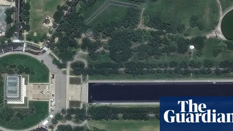 Trump Aborts Iran Strikes Amid Claims of Peace Deal as Lincoln Memorial Pool Turns ‘American Blue’