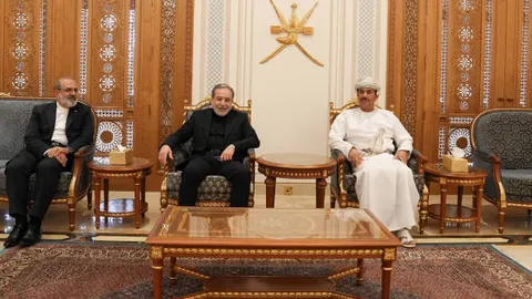 Araghchi in Muscat for 'Hormuz Toll' Crisis Talks; Markets Cool as Tehran Signals Compliance