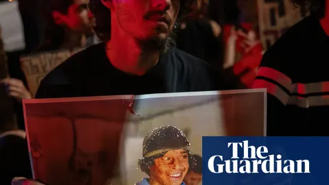 Israel Charges Settler in Activist's Death; SpaceX Shares Unlock; Bird Flu Hits Australia