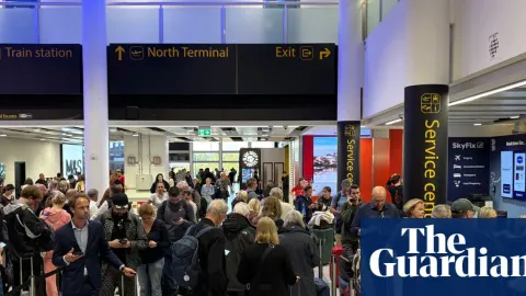 UK Air Travel Paralysis Persists as Brent Surges Past $100 Amid US-Iran Naval Conflict