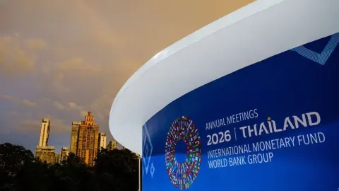 G20 Convenes Over Iran Conflict Fallout as Toman Hits 266,400 and Gold Prices Surge