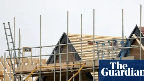 UK Firms Warn Profits Plummet Amid Iran War Costs; AI Giant Anthropic Pledges 5% for Public Benefit