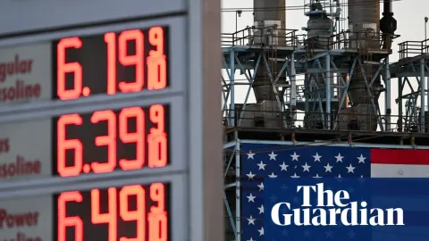 Trump’s Diesel Deal with Putin Sparks Skepticism as Riyadh Airport Faces Renewed Houthi Strikes