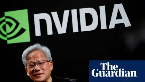 Nvidia’s Jensen Huang Dismisses AI Doomsday as Crypto Markets Consolidate Toward Solana