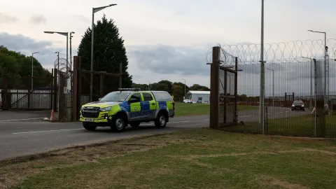 Security Breach at US-UK Air Base and Trump’s ‘No-Strike’ Vow Shake Global Markets