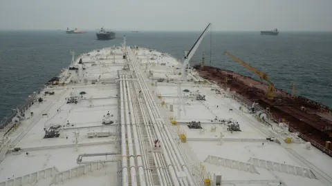 Asian Shadow Fleet Sustains Iranian Oil Exports as Regional Tensions Flare on October 7 Anniversary