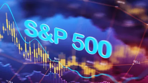 S&P 500 ‘Triple-Top’ Warning Amid Iran’s Defense Shift and Toman’s Sunday Retreat