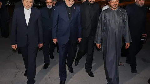 Tehran Rejects Temporary Truces as Houthi Advances and Saudi Oil Disruptions Shake Regional Markets