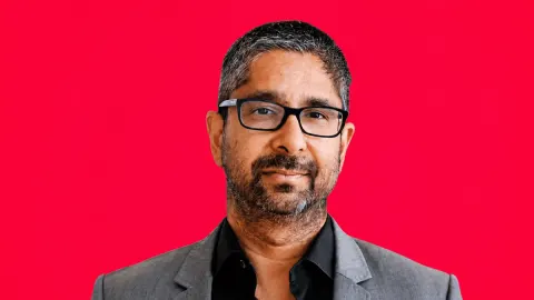 AI’s Engineering Revolution Meets Copyright Wars as Toman Slips to 206,300
