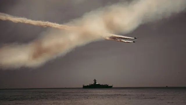 Hormuz Deadlock: US Navy Chief Resigns Amid Blockade as Global Markets Face New Fiscal Strains