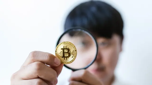 The Golden Paradox: Why Global Scandals and $4,710 Ounces Can't Stop the Rush for Emami Coins