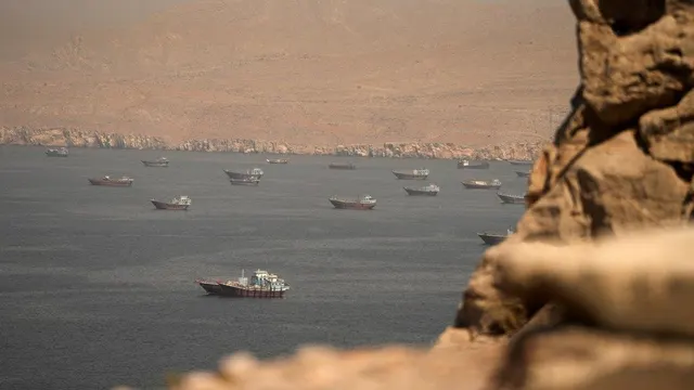 Oil Sinks to Pre-War Lows as Peace Talks Gain Ground; Tehran Taps Frozen Qatar Funds