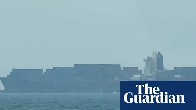 Trump Rejects Hormuz Shutdown as US Strikes 140 Targets; Toman Surges 1.7% Amid Escalation