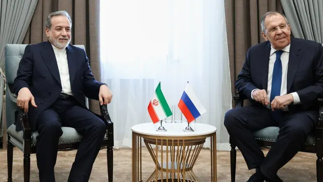 Caspian Tensions: Iran Warns Ukraine After Vessel Strike as Bitcoin Reclaims $65k